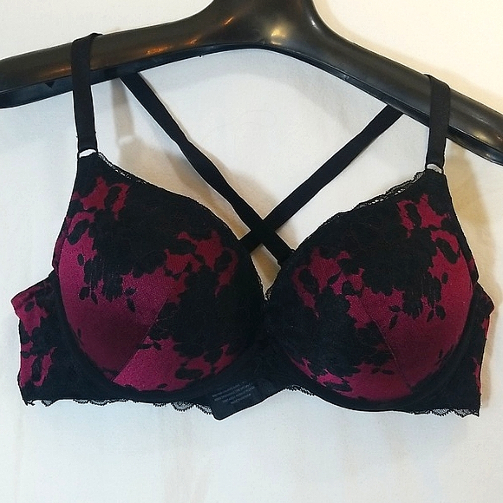 Torrid 40C Push Up Plunge Bra Deep Plum Black Lace w/ Adjustable Straps
